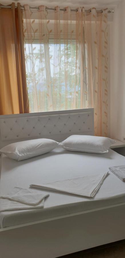 Redsun Apartment Vlore Exterior photo
