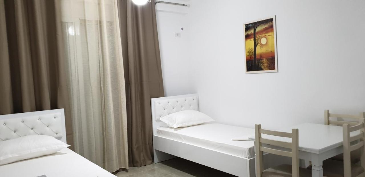 Redsun Apartment Vlore Exterior photo
